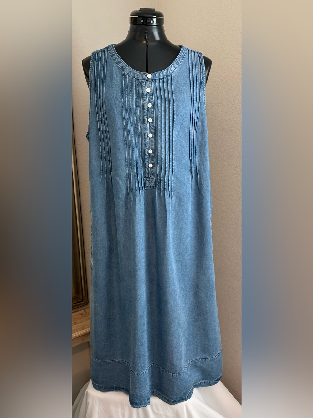 COLDWATER CREEK TENCEL DRESS Women’s Denim Sleeveless Size Medium. - Picture 2 of 7